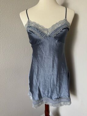 💙Vintage Victoria Secret Angels blue satin lace chemise slip💙